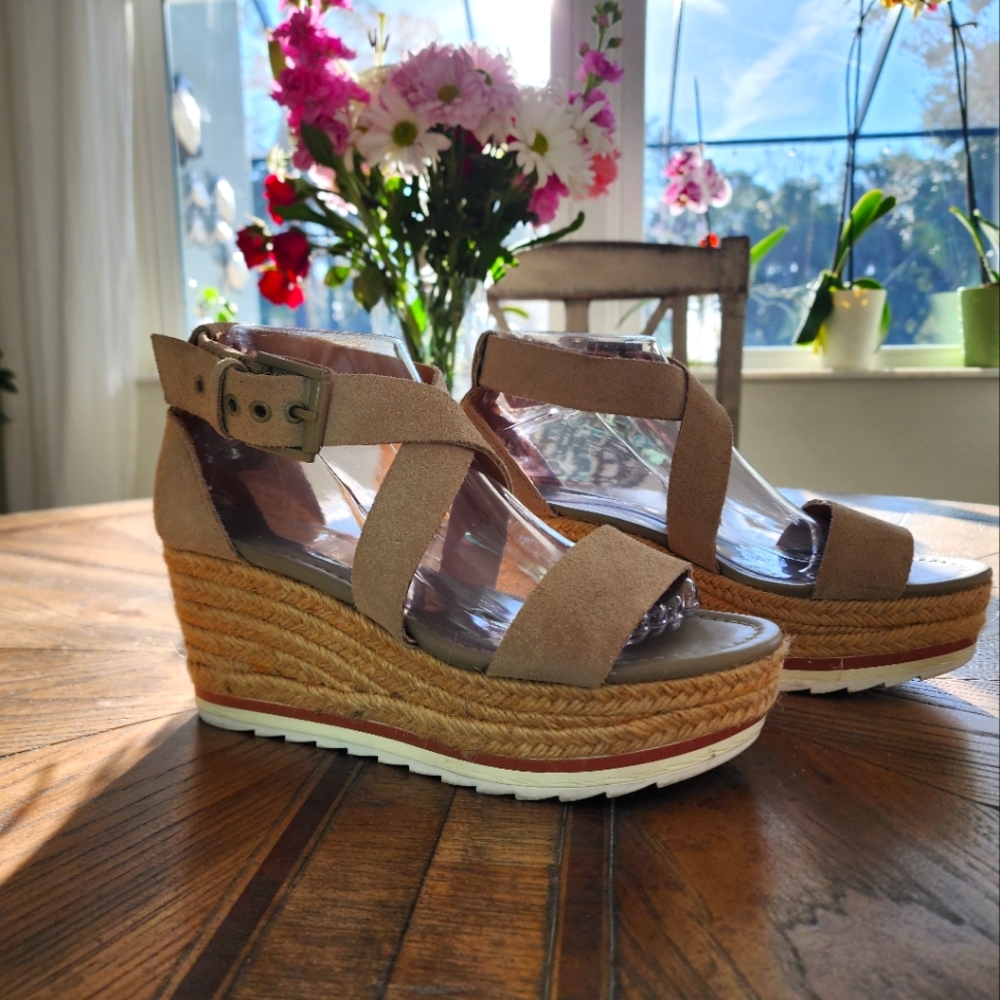 Marc Fisher wedge sandals heels - size 7.5